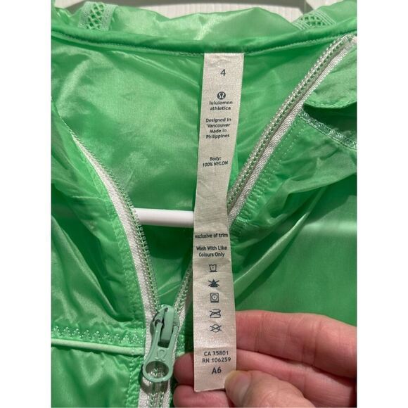 NWOT Lululemon Transparent-See Through Lightweight Windbreaker Hooded Jacket 4 - Picture 4 of 13